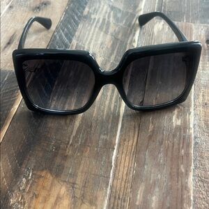 Gucci Oversized Square Black Women’s Sunglasses